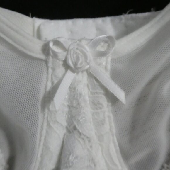 DEESSE LINGERIE | 40 DDD / E | Elegant White Lace Bra | *Padding Not Included - Picture 7 of 16